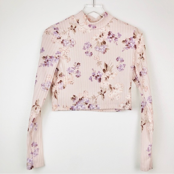 ASO Enid Sinclair on Wednesday Floral Mock Neck Top - Picture 2 of 5